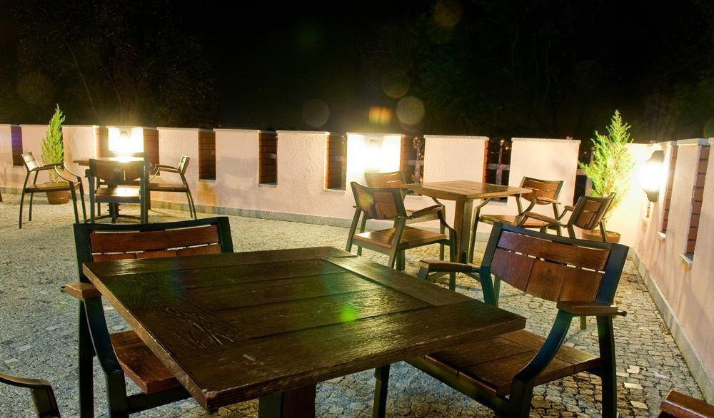 Zamek Gostynin Aparthotel Ngoại thất bức ảnh