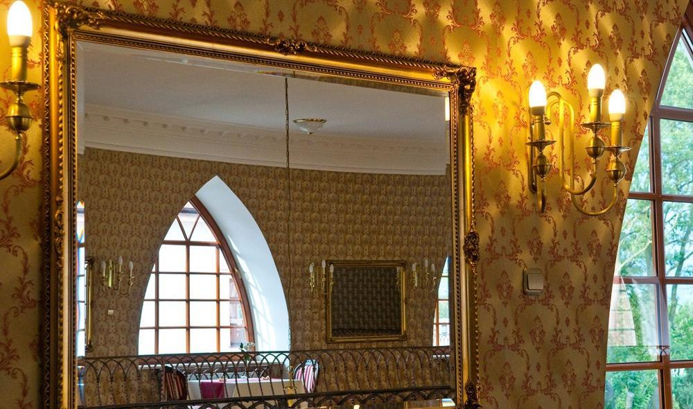 Zamek Gostynin Aparthotel Ngoại thất bức ảnh